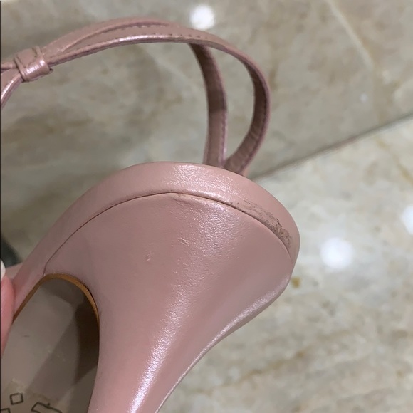 Shoe - Picture 5 of 8